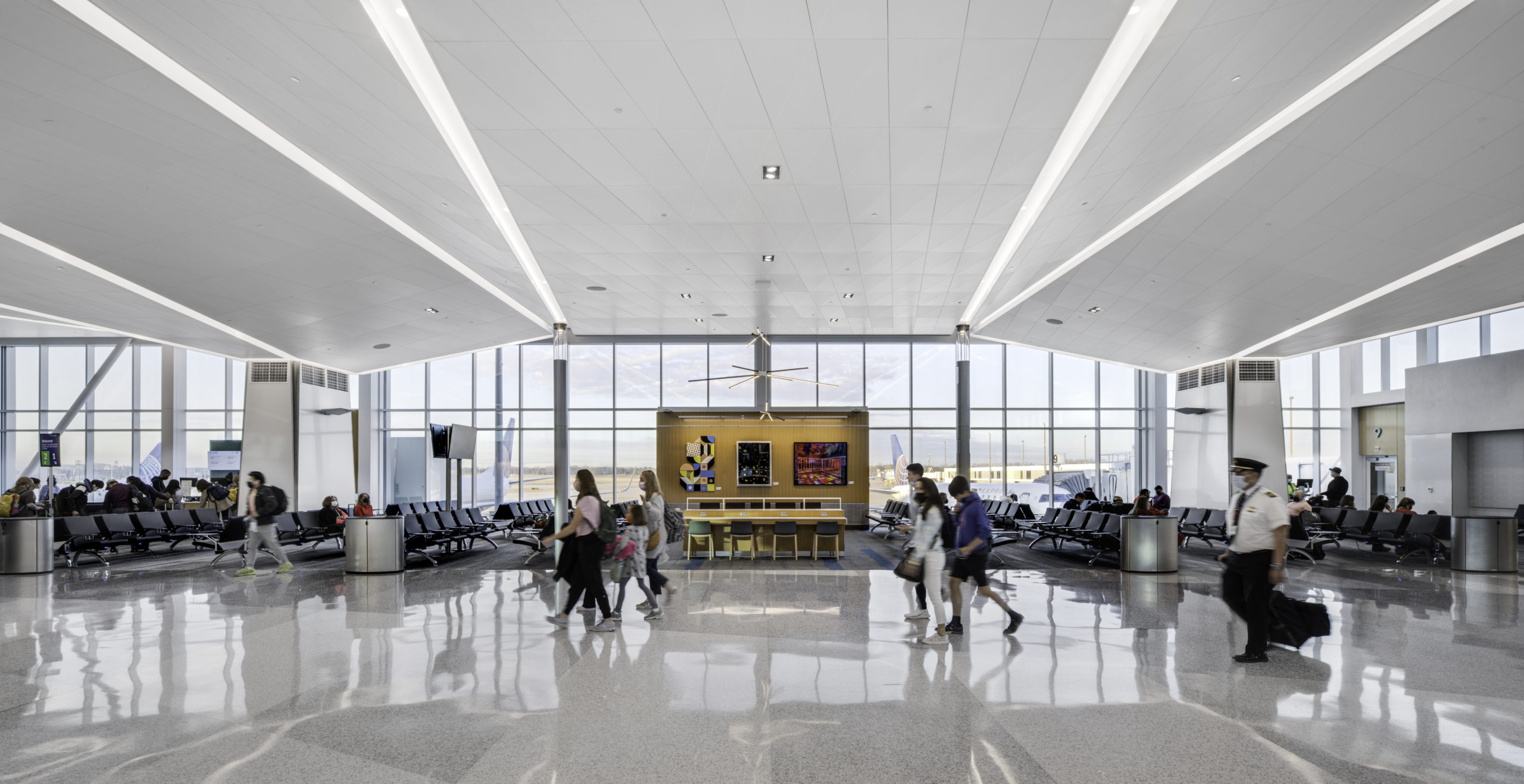 Memphis Airport Concourse B - Clear Advantage Lighting